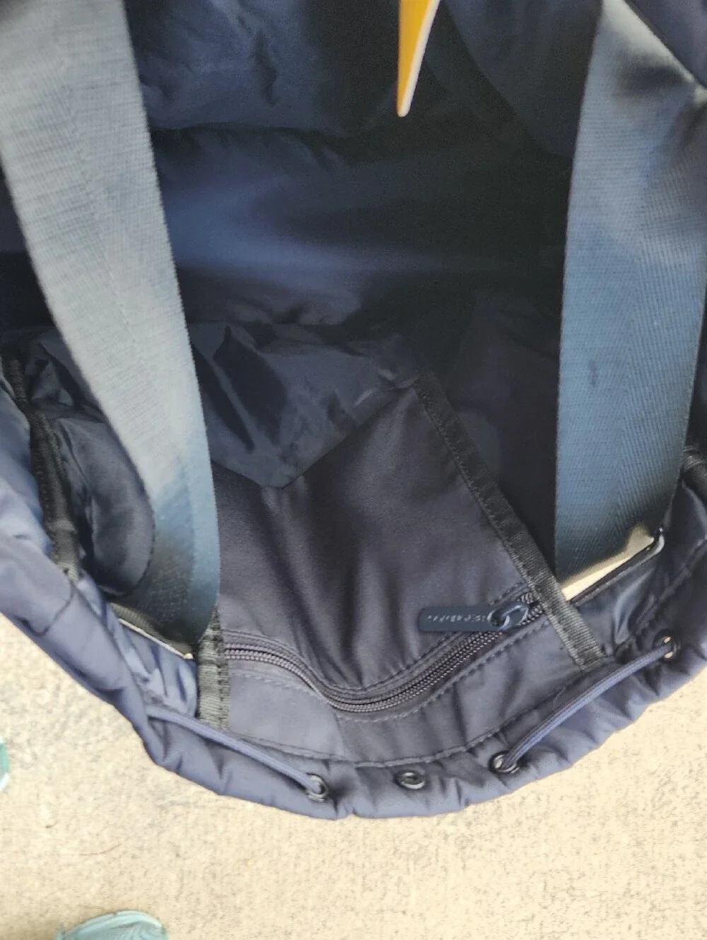 Beyond Yoga Black Duffel Tote with Drawstring and Zip Pocket